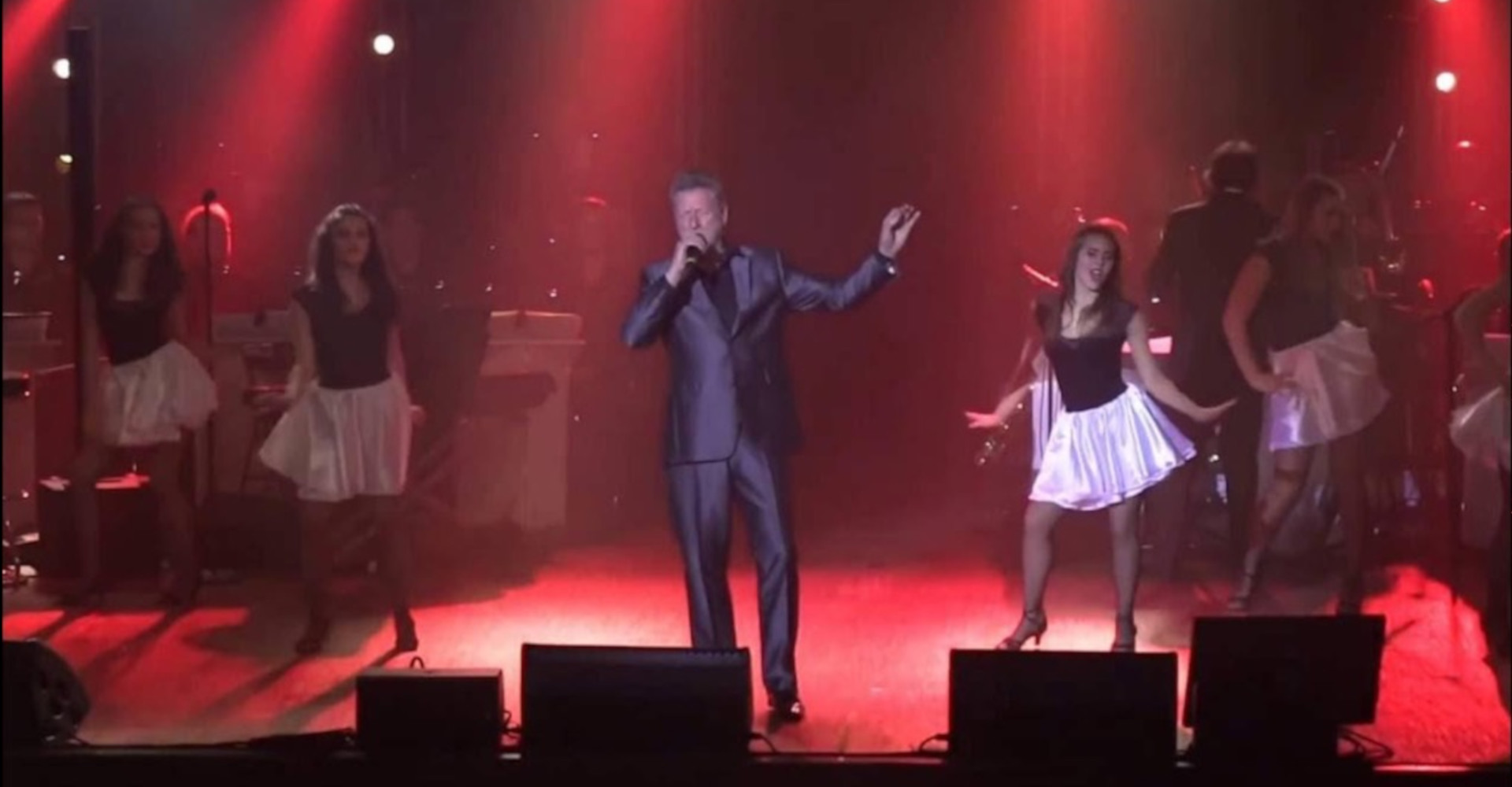 Le duo Black and Black en pleine représentation